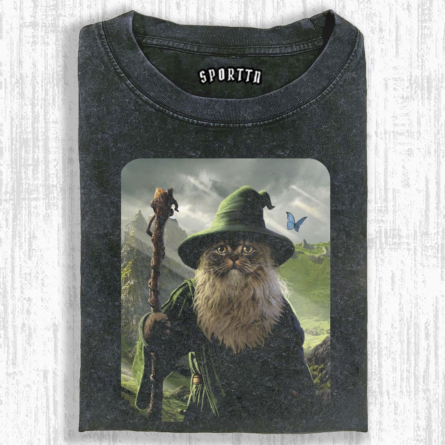 FANTASY WIZARD CAT THEMED T-SHIRT