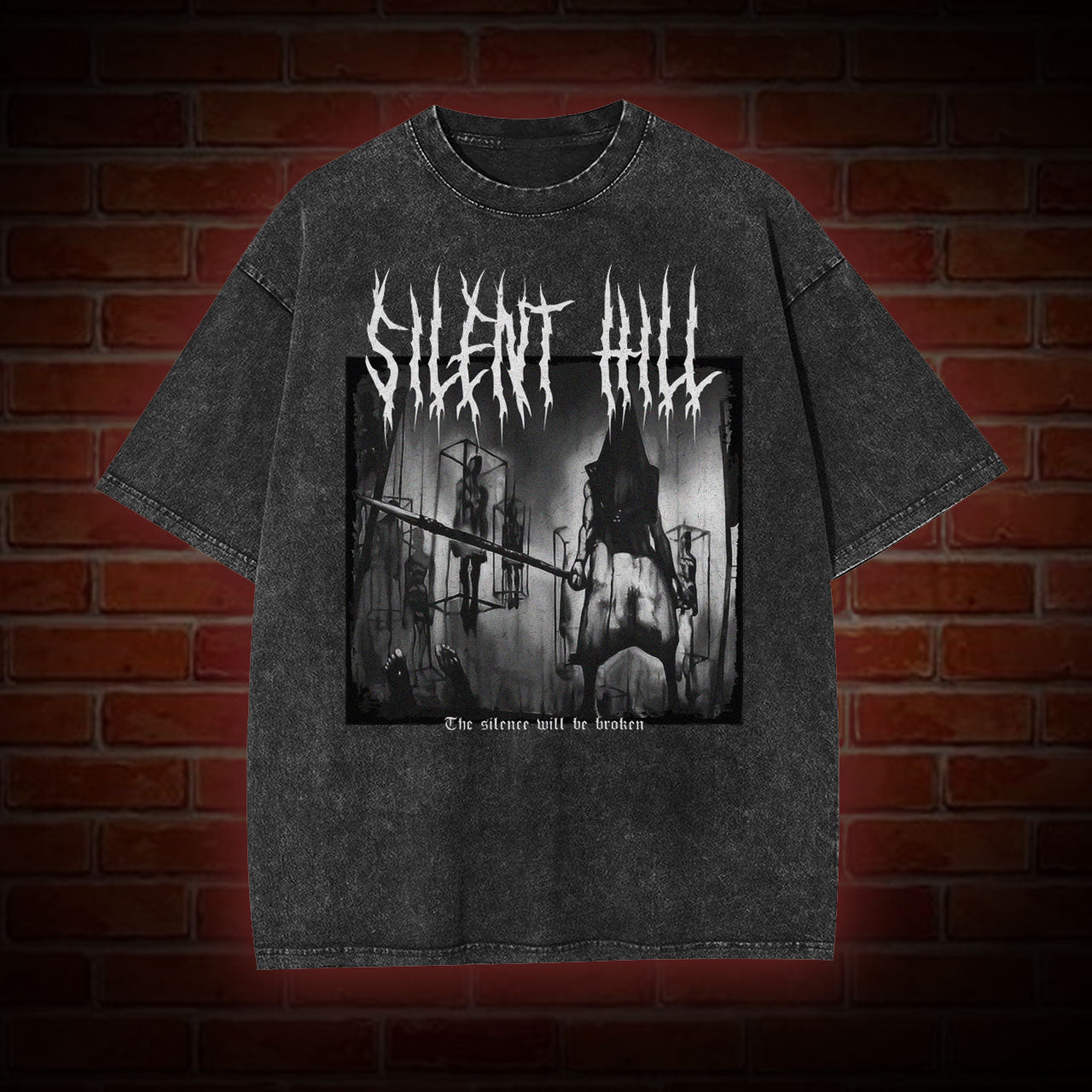 PYRAMID HEAD BACK PRINT WASHED T-SHIRT