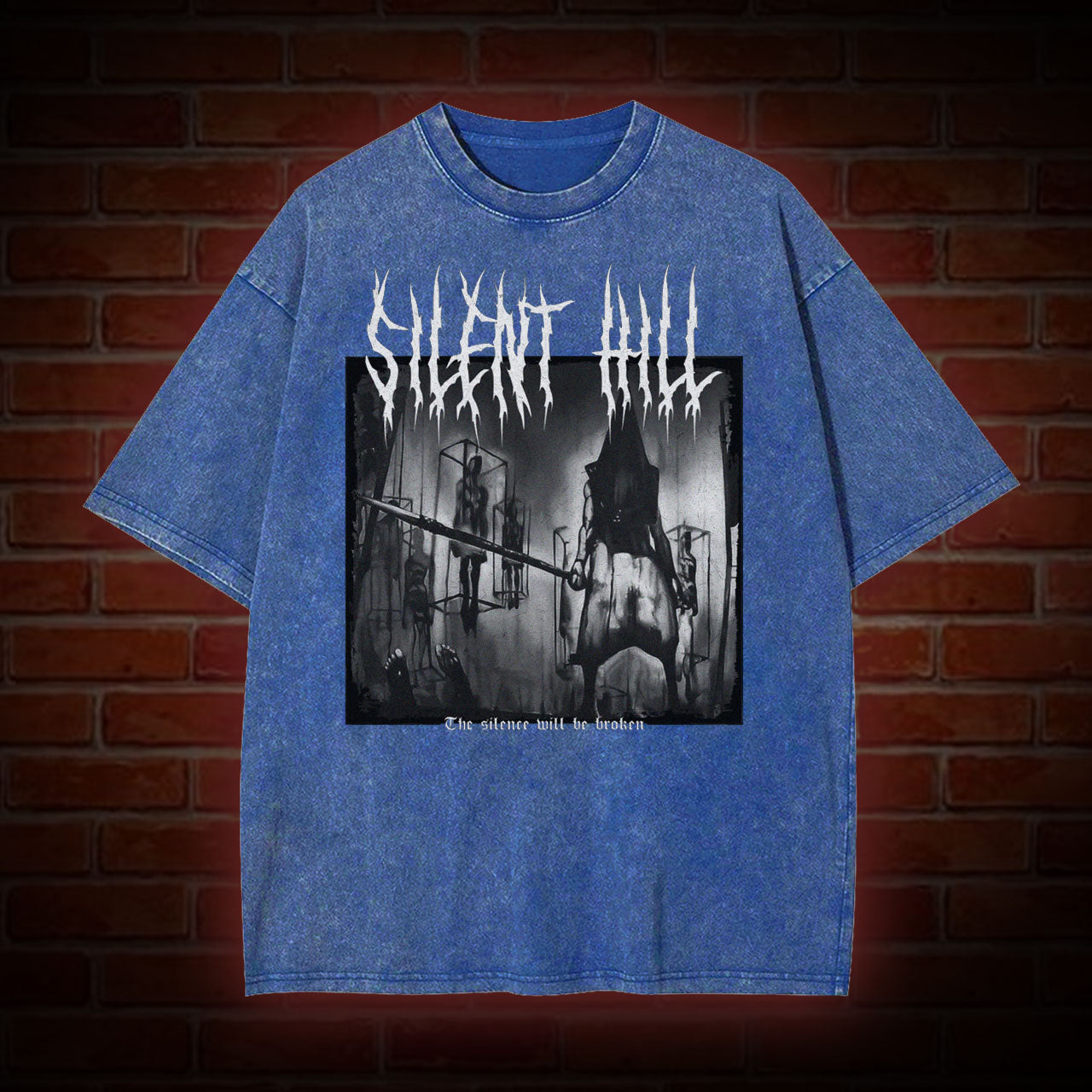PYRAMID HEAD BACK PRINT WASHED T-SHIRT