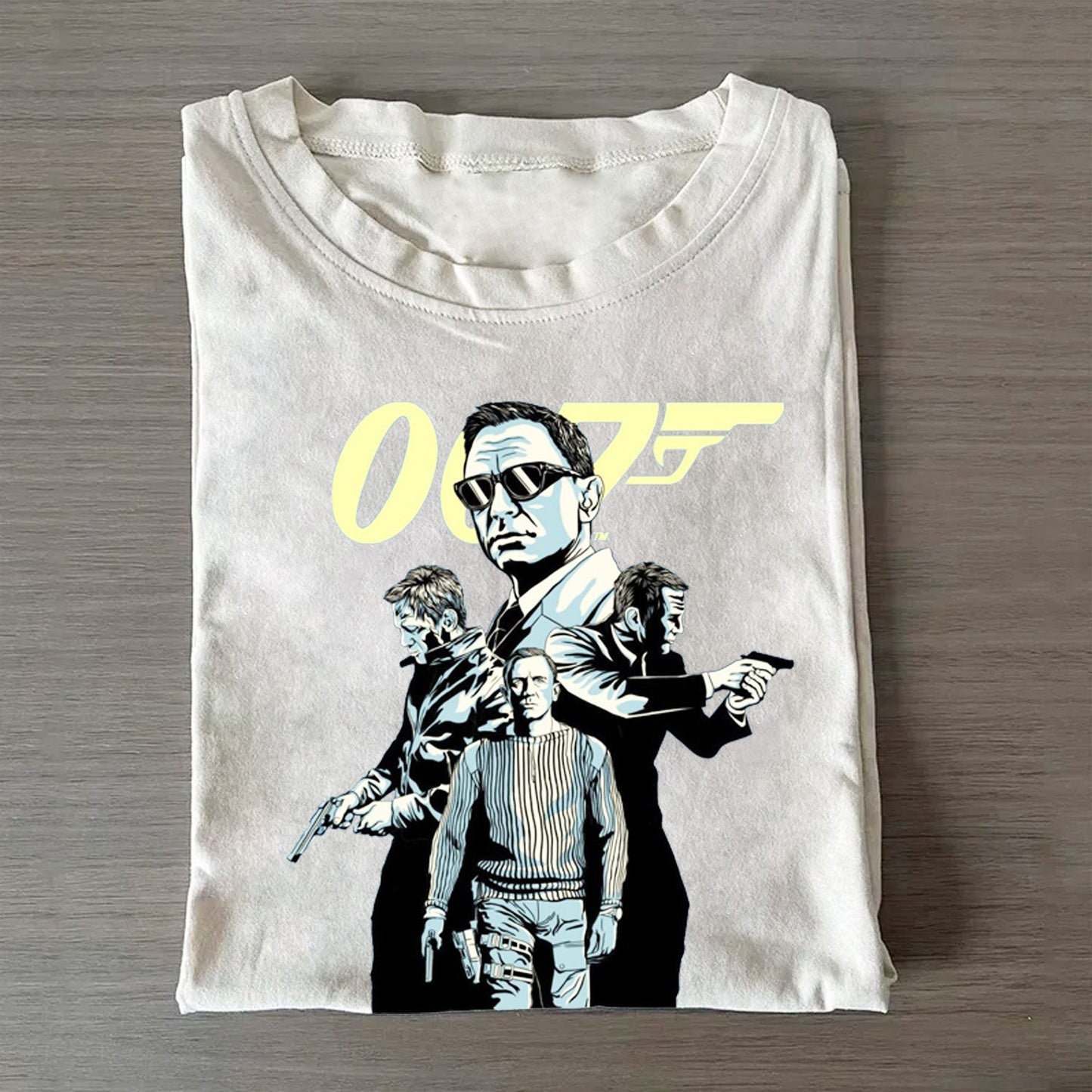 VINTAGE POSTER STYLE T-SHIRT丨007 LIVE AND LET DIE V4
