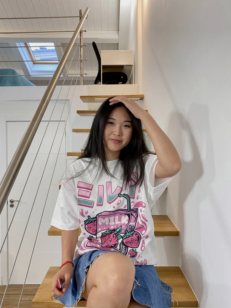 STRAWBERRY MILK T-SHIRT 