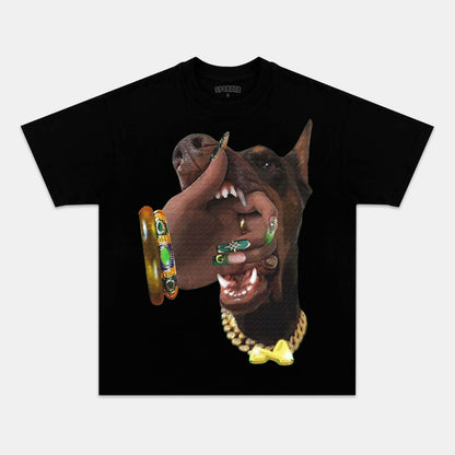DOBERMAN &amp; NAIL ART TEE