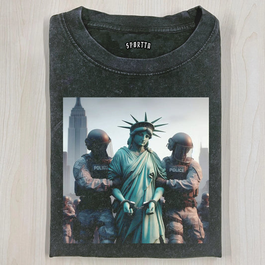 STATUE OF LIBERTY T-SHIRT