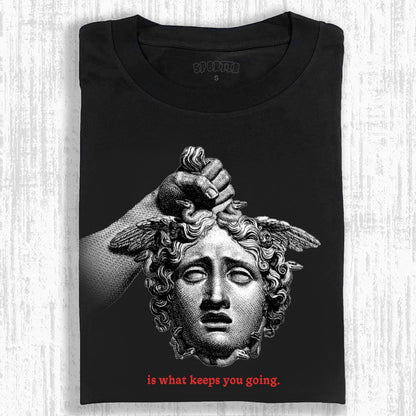 T-SHIRT WITH MEDUSA ELEMENT BEARING THE POWER TO MOVE FORWARD