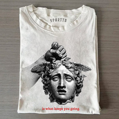 T-SHIRT WITH MEDUSA ELEMENT BEARING THE POWER TO MOVE FORWARD