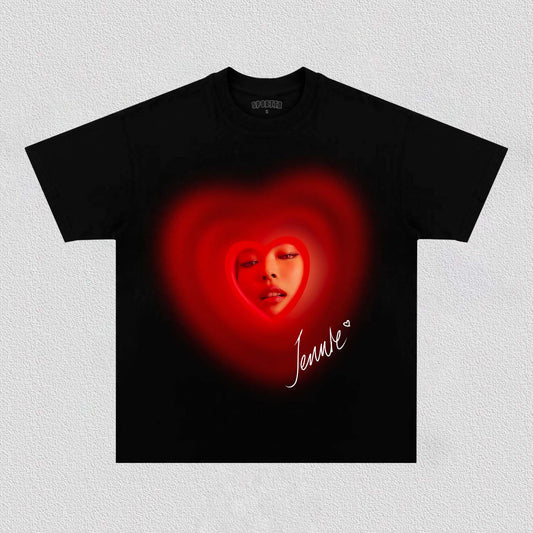JENNIE 2.0 TEE