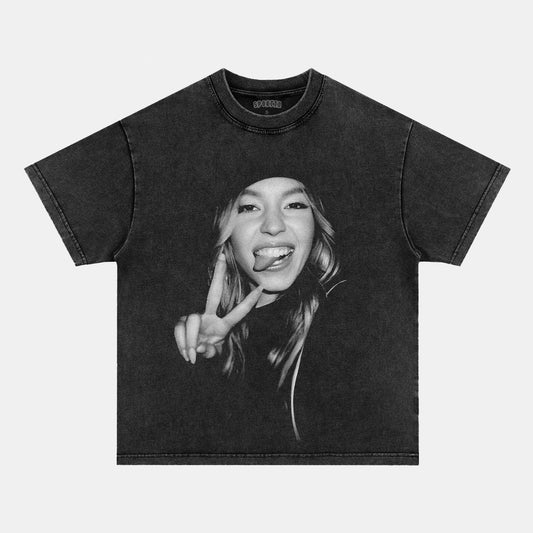 SYDNEY SWEENEY  TEE